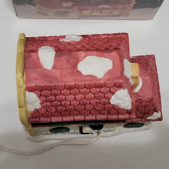 Vintage 1994 Victorian Village Collectibles Hand Painted "Grocery Store" - Picture 7 of 8